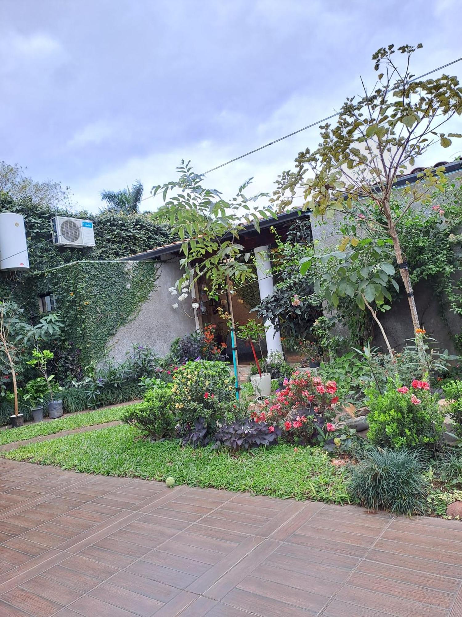 Granados Bed & Breakfast Asuncion Luaran gambar